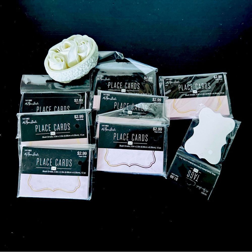 Place Cards (7) tags(1) ceramic trinket with flowers 10pc